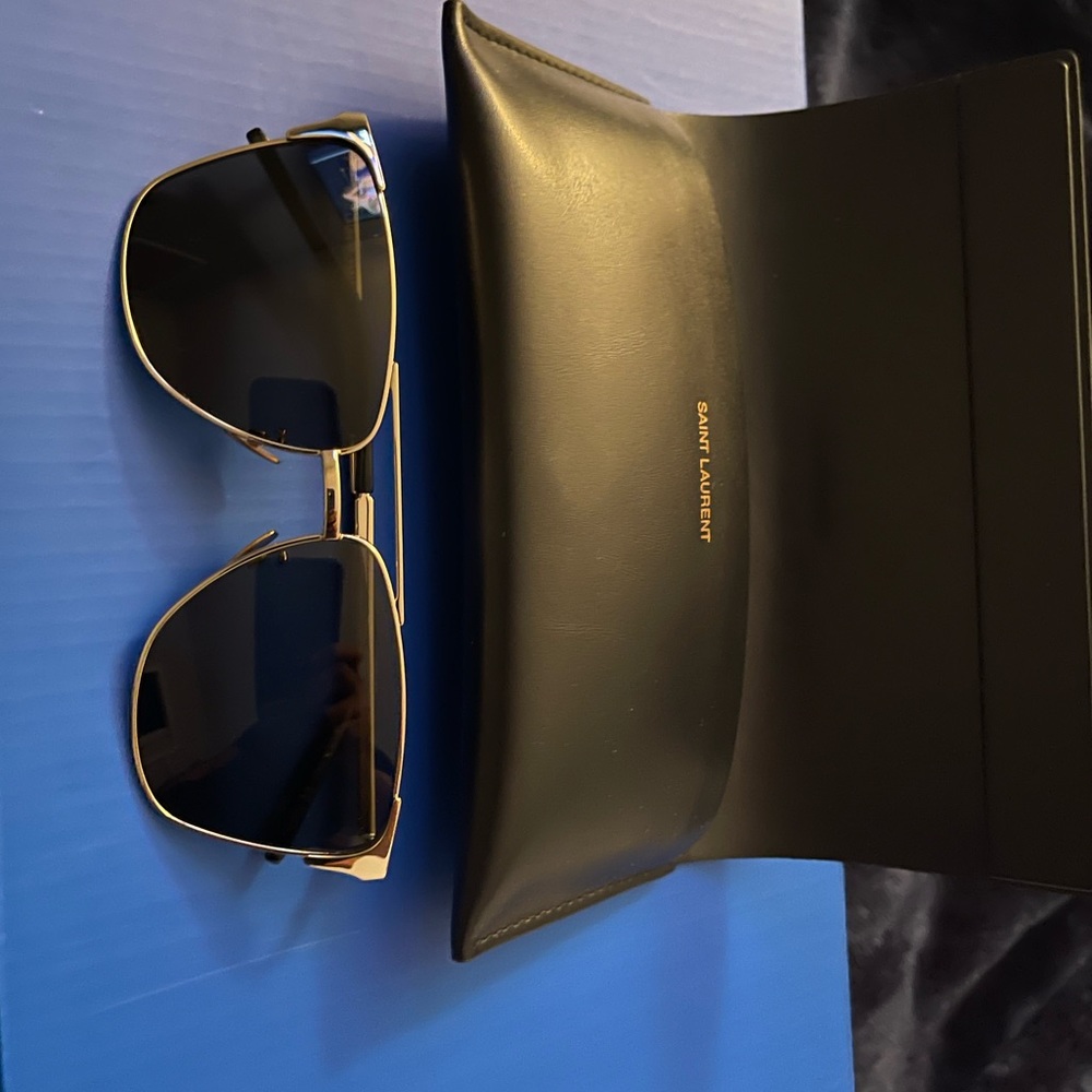 SAINT LAURENT Men’s Sunglasses - Picture 4 of 6